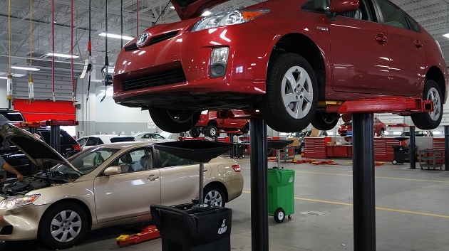routine maintenance oil changes in Orlando