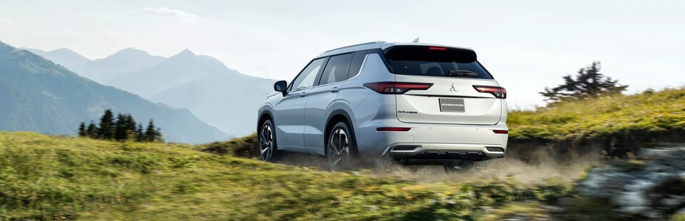 New-Mitsubishi-Outlander.jpg
