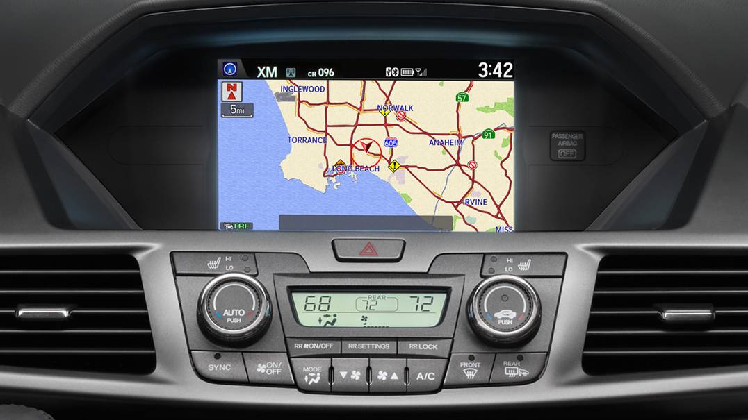 navigation system minivan at san leandro honda odyssey dealer.jpg