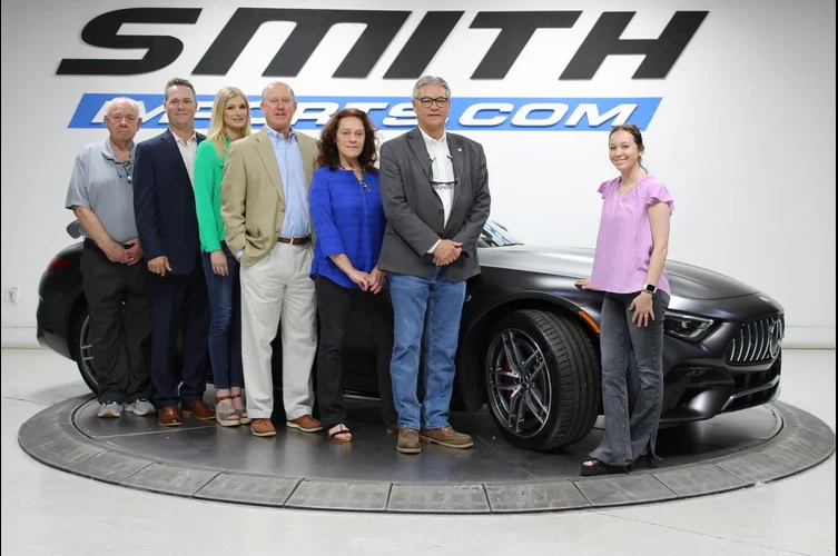 smithimportsmemphistn group photo.webp