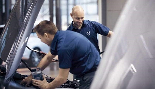Volvo Service1.jpg