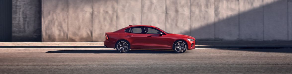 2019-Volvo-S60-RDesign-T6-Sedan-L02 (1).jpeg