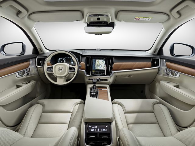 2019 Volvo S90 Interior.jpg