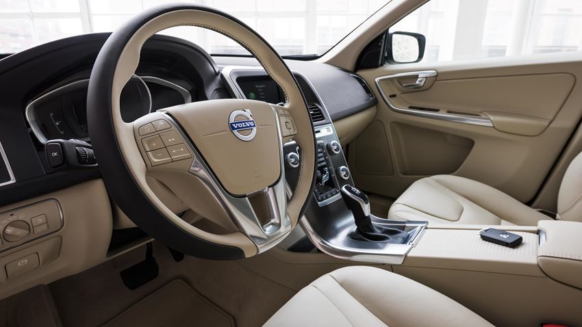 volvo_xc60_interior_viewdriver_v1.jpg