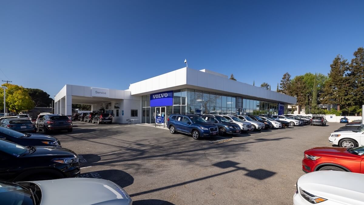 Exterior view of AutoNation Volvo Cars San Jose, a Volvo dealer near Palo Alto