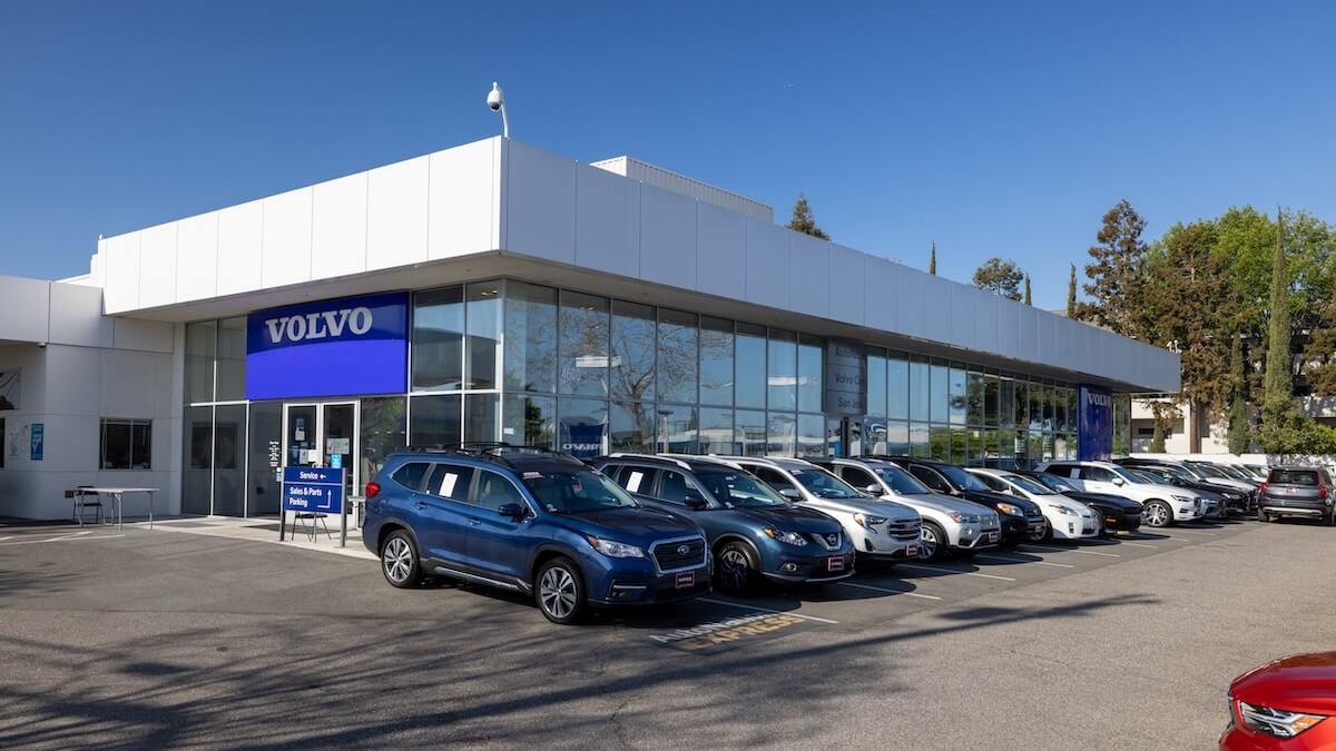 Exterior view of AutoNation Volvo Cars San Jose, a Volvo dealer near Burlingame