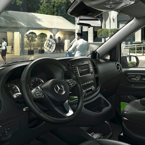 Mercedes-Benz Metris
Passenger Van Interior