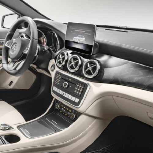 Mercedes-Benz GLA 250 Interior
