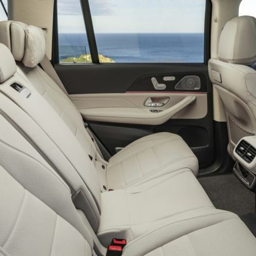 Mercedes-Benz GLS
Rear Seats