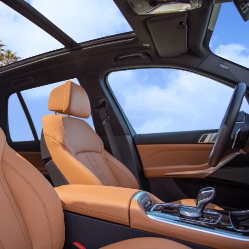 BMW X5
xDrive40i Driver Interior