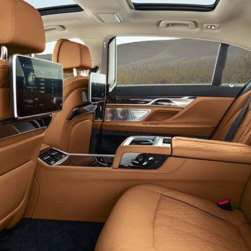BMW 7 Series
Rear Passenger Interior