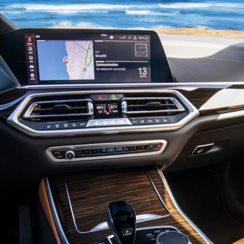 BMW X5
xDrive40i Driver Console