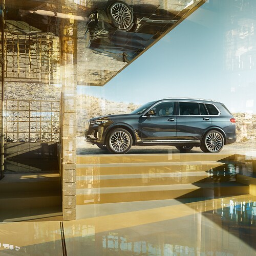 BMW X7
Exterior