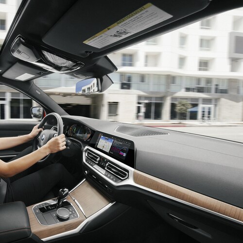 BMW 330i
Driver Center Consoles