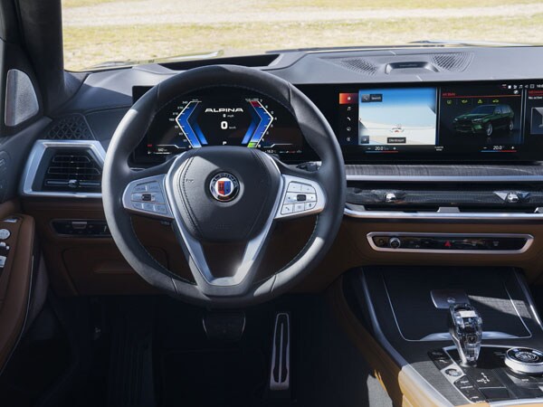 2023 BMW ALPINA XB7 Interior