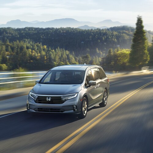 Honda Odyssey
Elite Minivan Front End