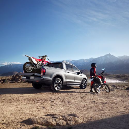 Honda Ridgeline
Exterior