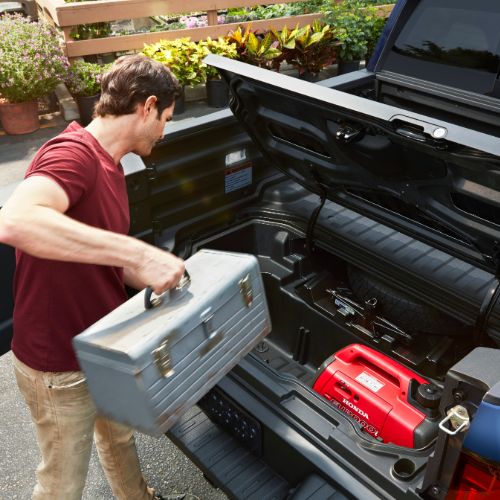 Honda Ridgeline
Tailgate