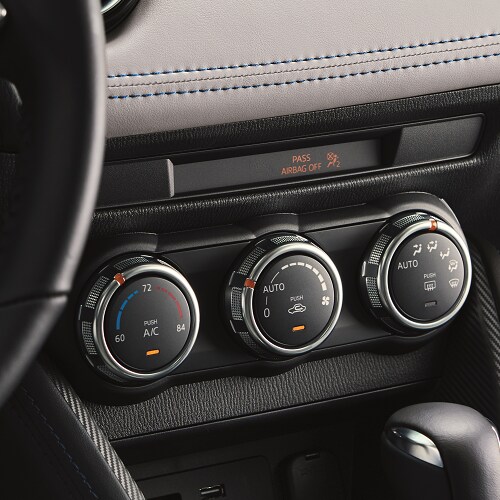 Toyota Yaris
Climate Control