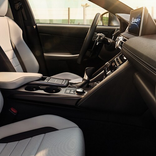 Lexus IS 300 Driver Interior