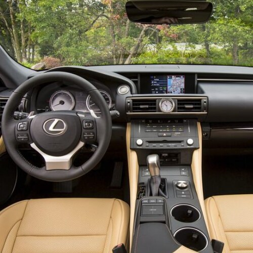 Lexus RC 350
Center Console