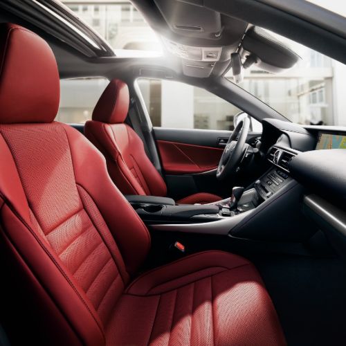 Lexus
IS interior