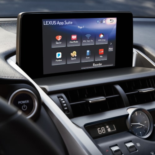 Lexus NX
Center Console