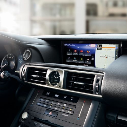 Lexus IS infotainment
