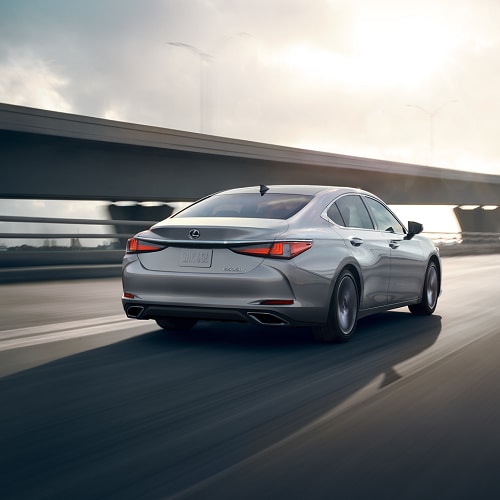 Lexus ES 350
Rear Exterior