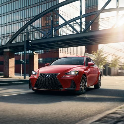 Lexus
IS