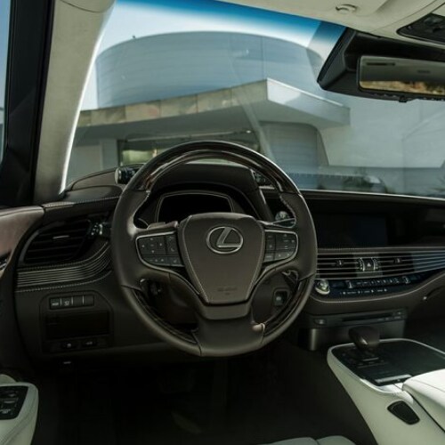 Lexus LS 500
Driver Interior