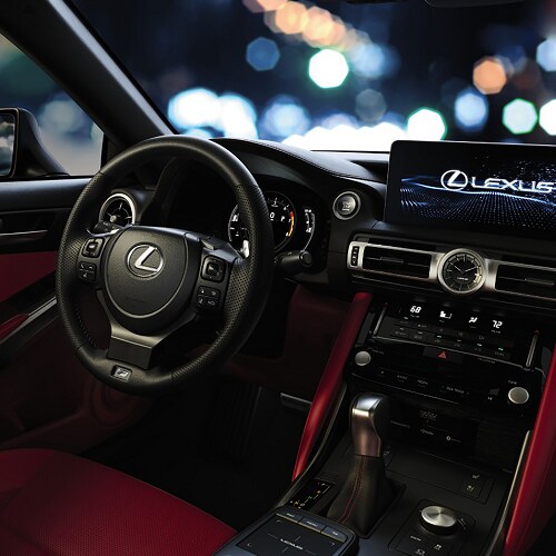 Lexus IS 350 F
SPORT Driver Interior