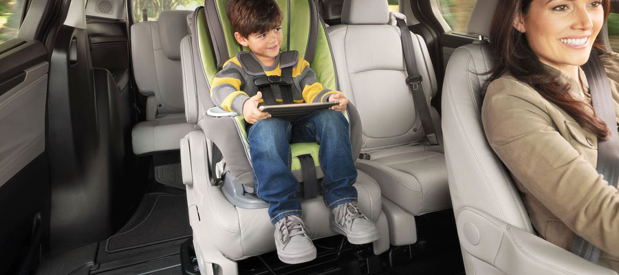Magic Slide® 2nd-row seats Magic Slide® 2nd-row Sliding Minivan seats