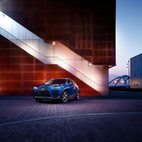 Lexus UX Front End