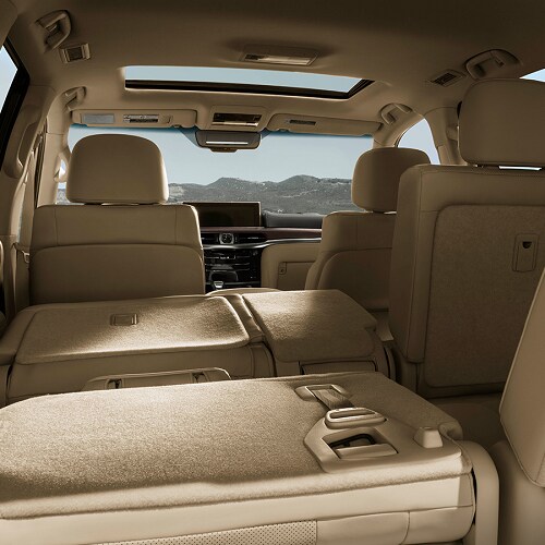 Lexus LX 570
Folding Seats