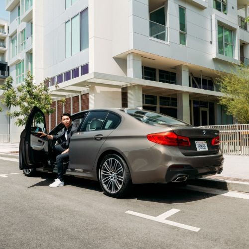 BMW
5 Series