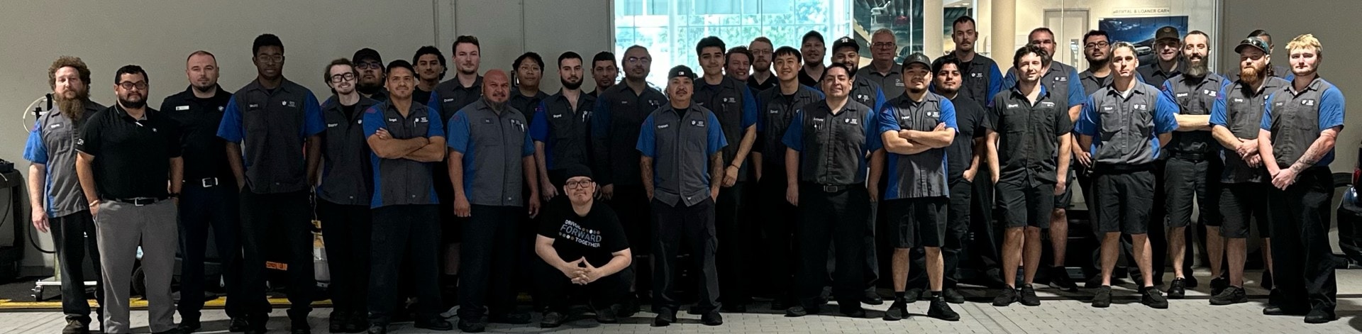 service-team-300.jpg