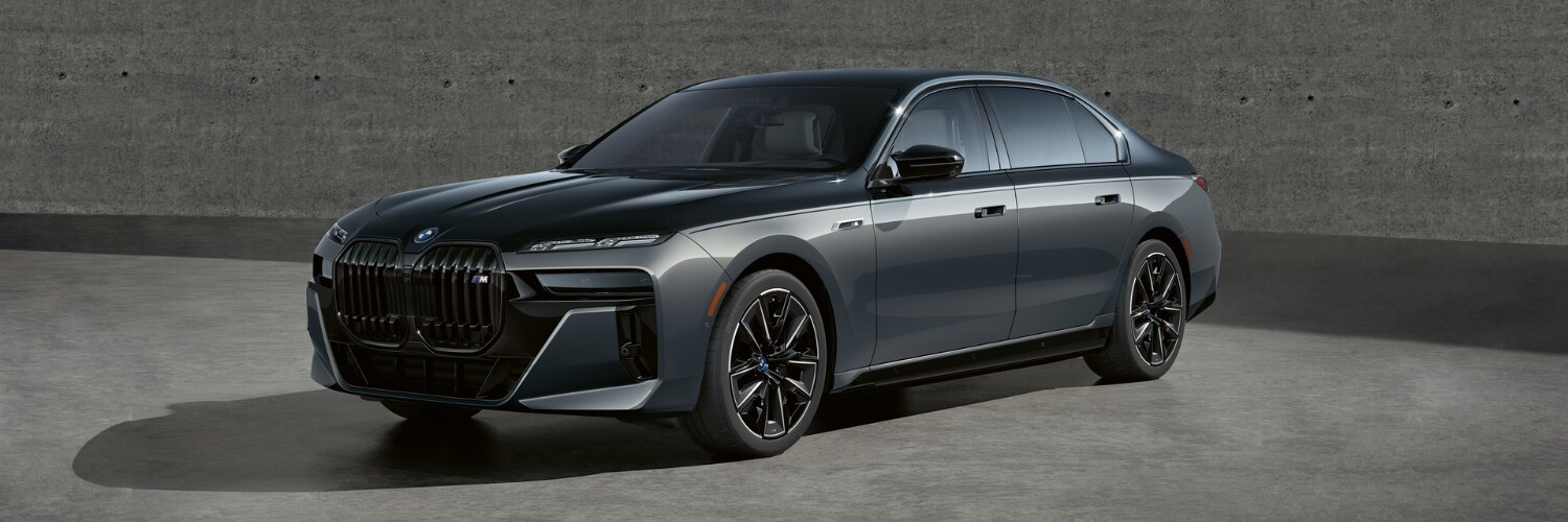 BMW i7 dark gray BMW i7 sedan