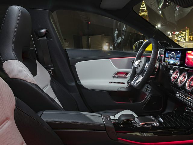 Mercedes-AMG CLA interior