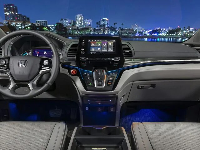 Honda Odyssey Elite interior