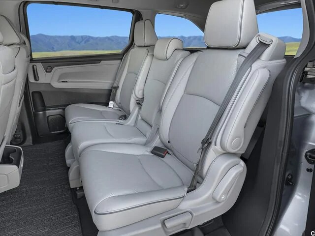 Honda Odyssey Elite interior