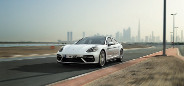 Porsche
Panamera