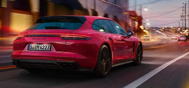 Porsche
Panamera Sport Turismo GTS