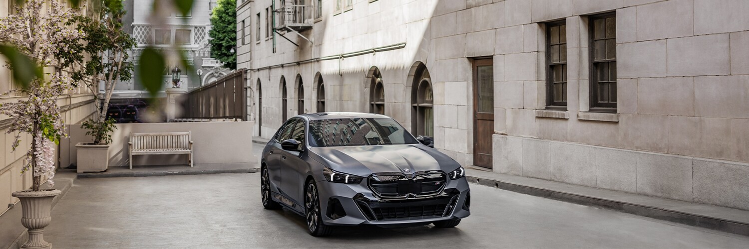 2026 BMW i5 2026 BMW i5 parked