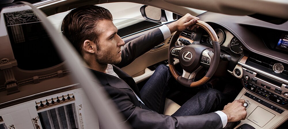 Lexus ES interior