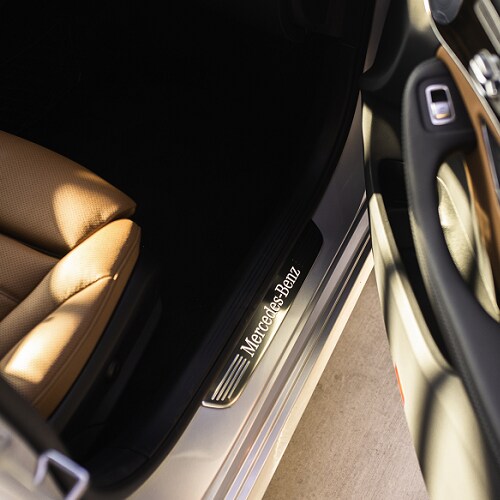 Mercedes-Benz C-Class
Passenger Door Sill
