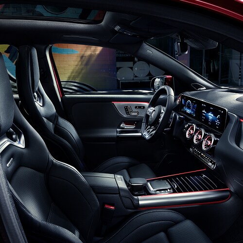 Mercedes-Benz AMG
GLA
