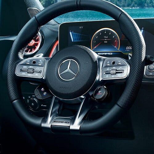 Mercedes-Benz AMG
GLB 35