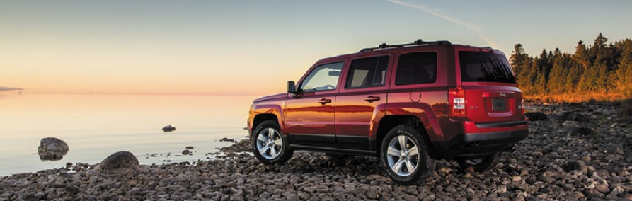 2014-Jeep-Patriot-Latitude-01 (2).png