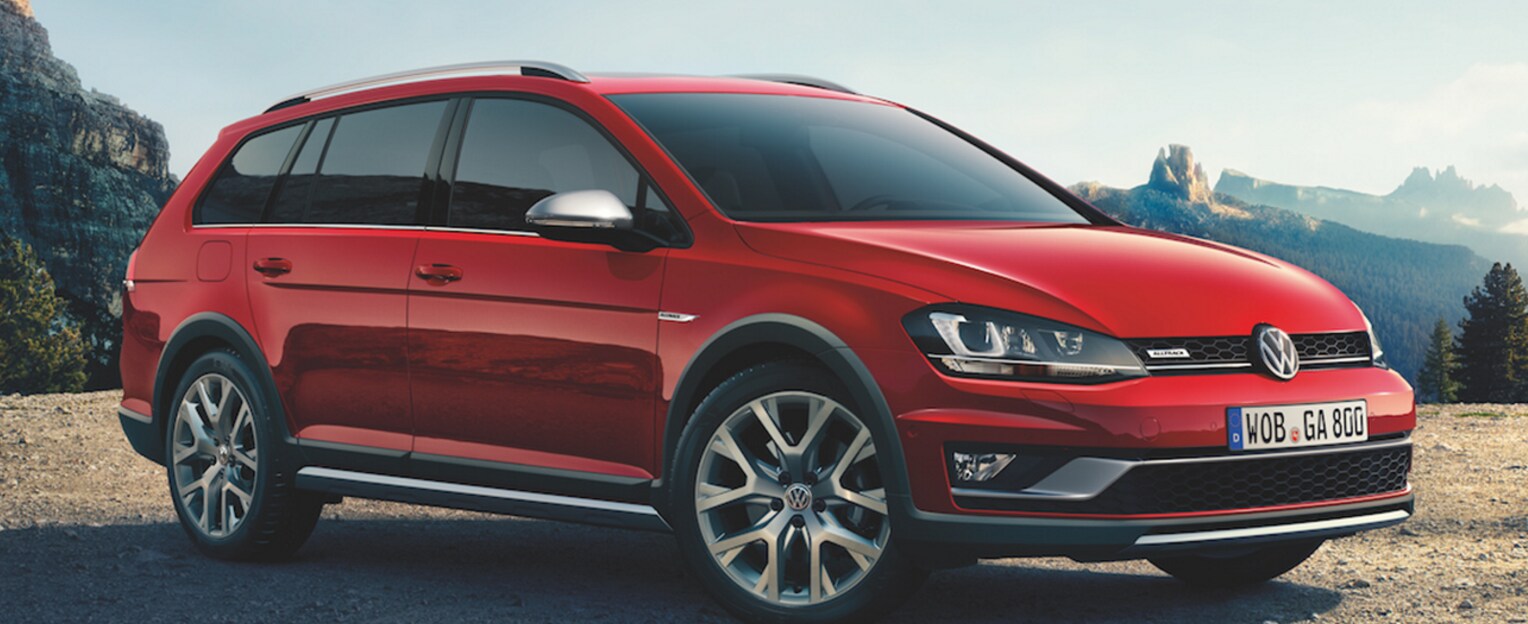 2017 Volkswagen Golf Sportwagen AllTrack Exterior Front End